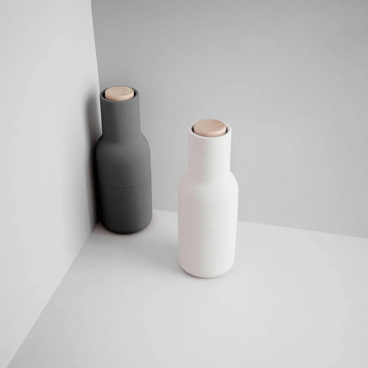 Audo 2 Pack Bottle Grinders Beech Top Ash & Carbon - Image 6