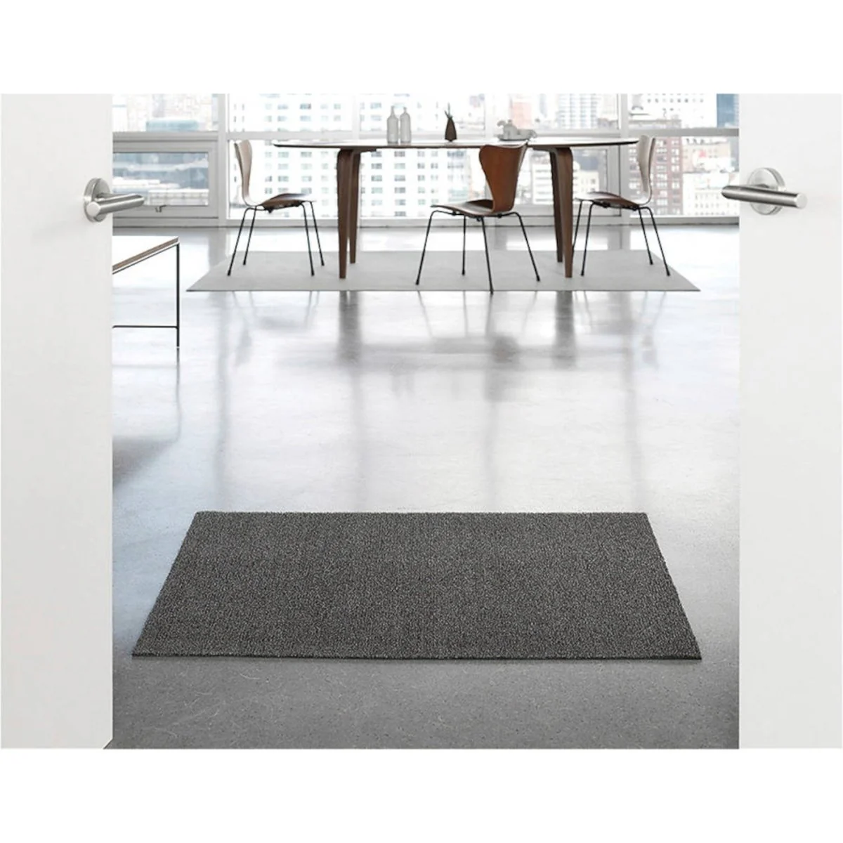 Chilewich Utility Mat Solid Mercury 61x91cm - Image 3