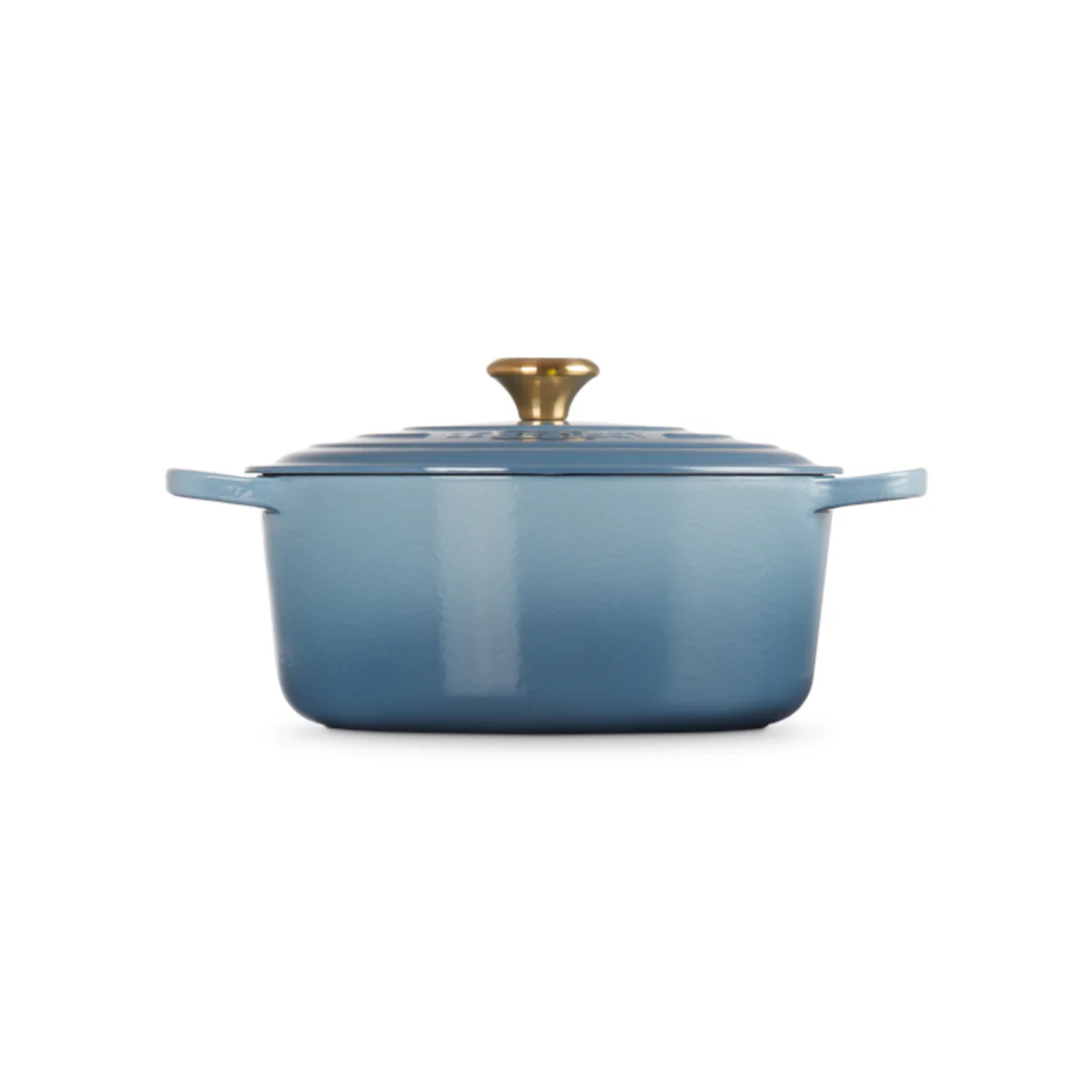 Le Creuset Signature Cast Iron Round Casserole Chambray 28cm (6.7L) - Image 2