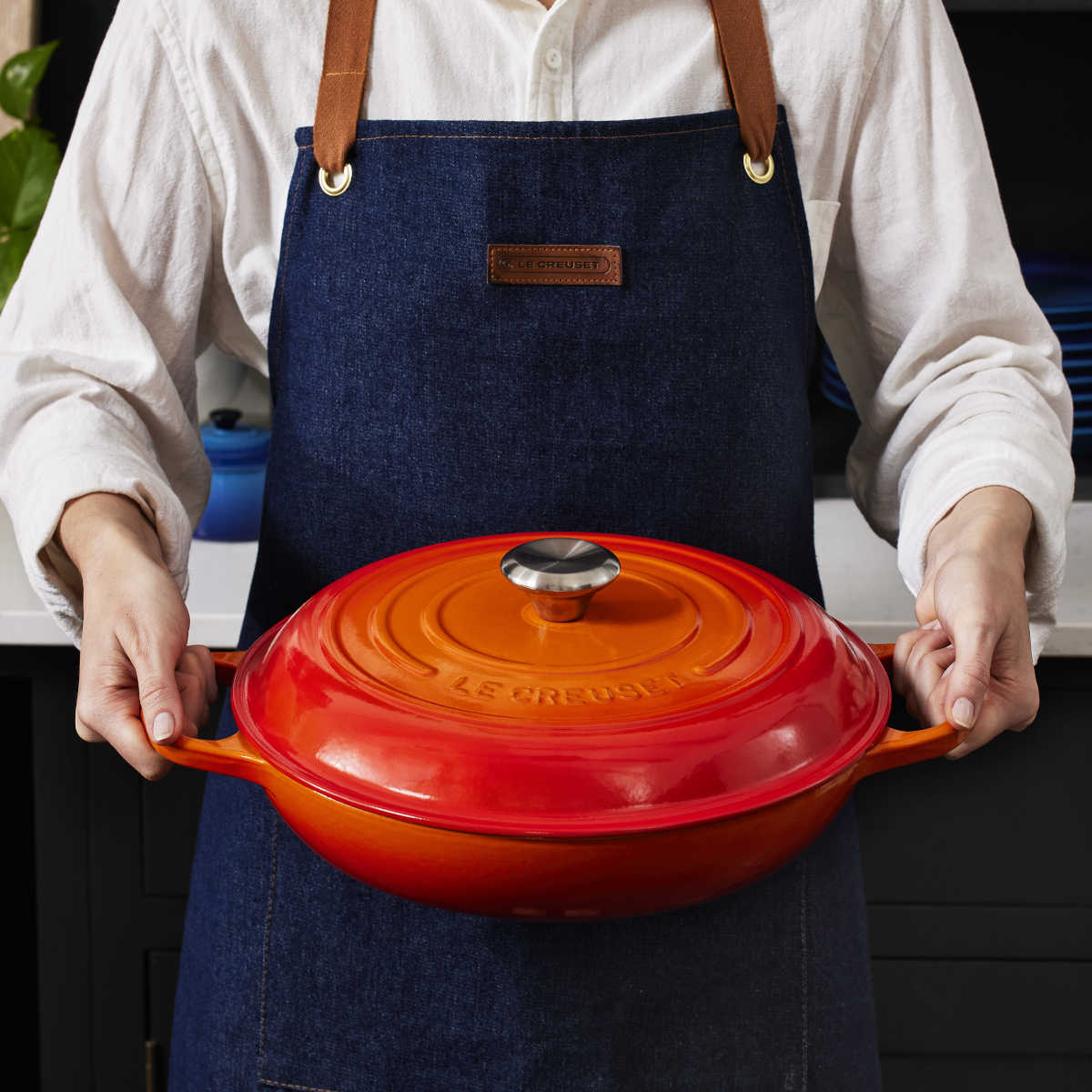 Le Creuset Signature Shallow Casserole Volcanic 30cm - Image 6