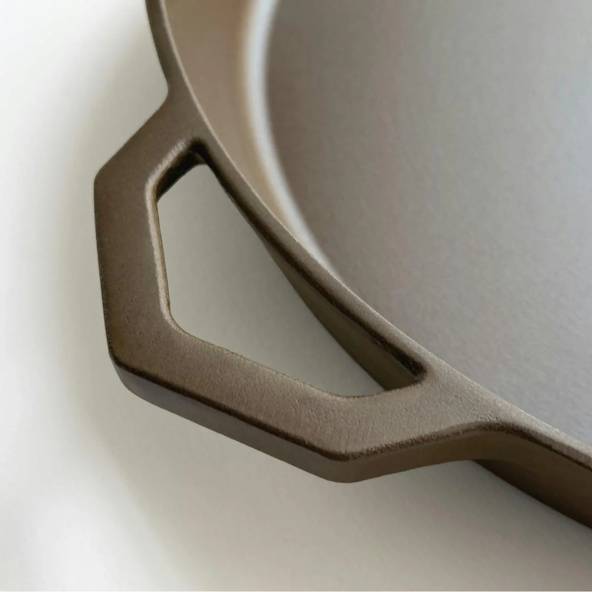 Legacy Pan | 28cm Pure Cast Iron - Image 25