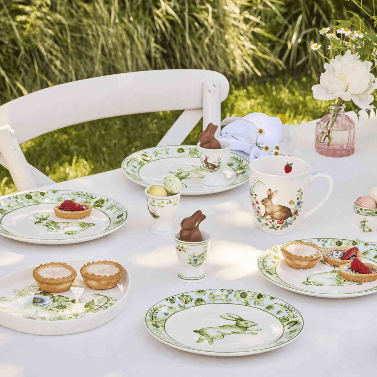 Maxwell & Williams Clover & Cottontail Plate 20cm (Set of 4) - Image 8