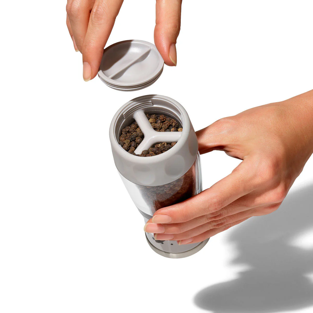 OXO Contoured Mess Free Pepper Grinder - Image 5