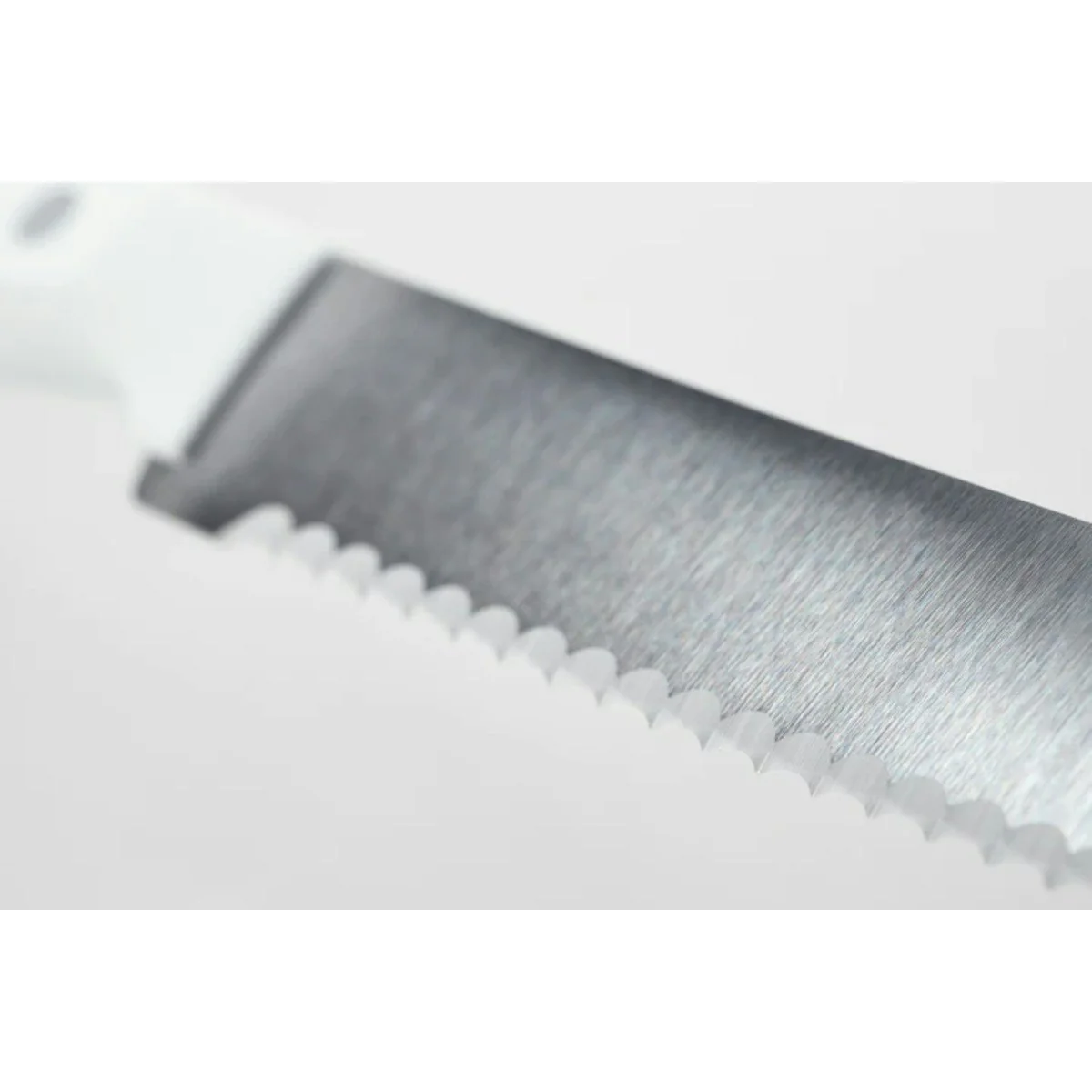 Wusthof Classic White Serrated Utility Knife 14cm - Image 2